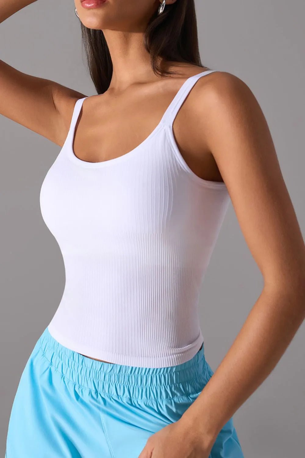 Scoop Neck Active Tank with Detachable Chest Pads - MAD RUFFI