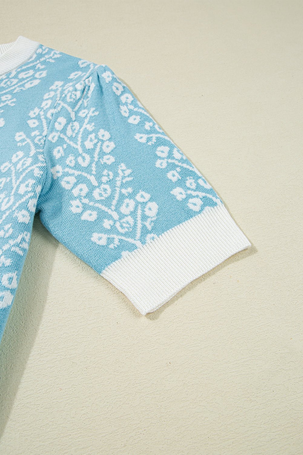 sky blue contrast trim floral crewneck knit top - MAD RUFFI