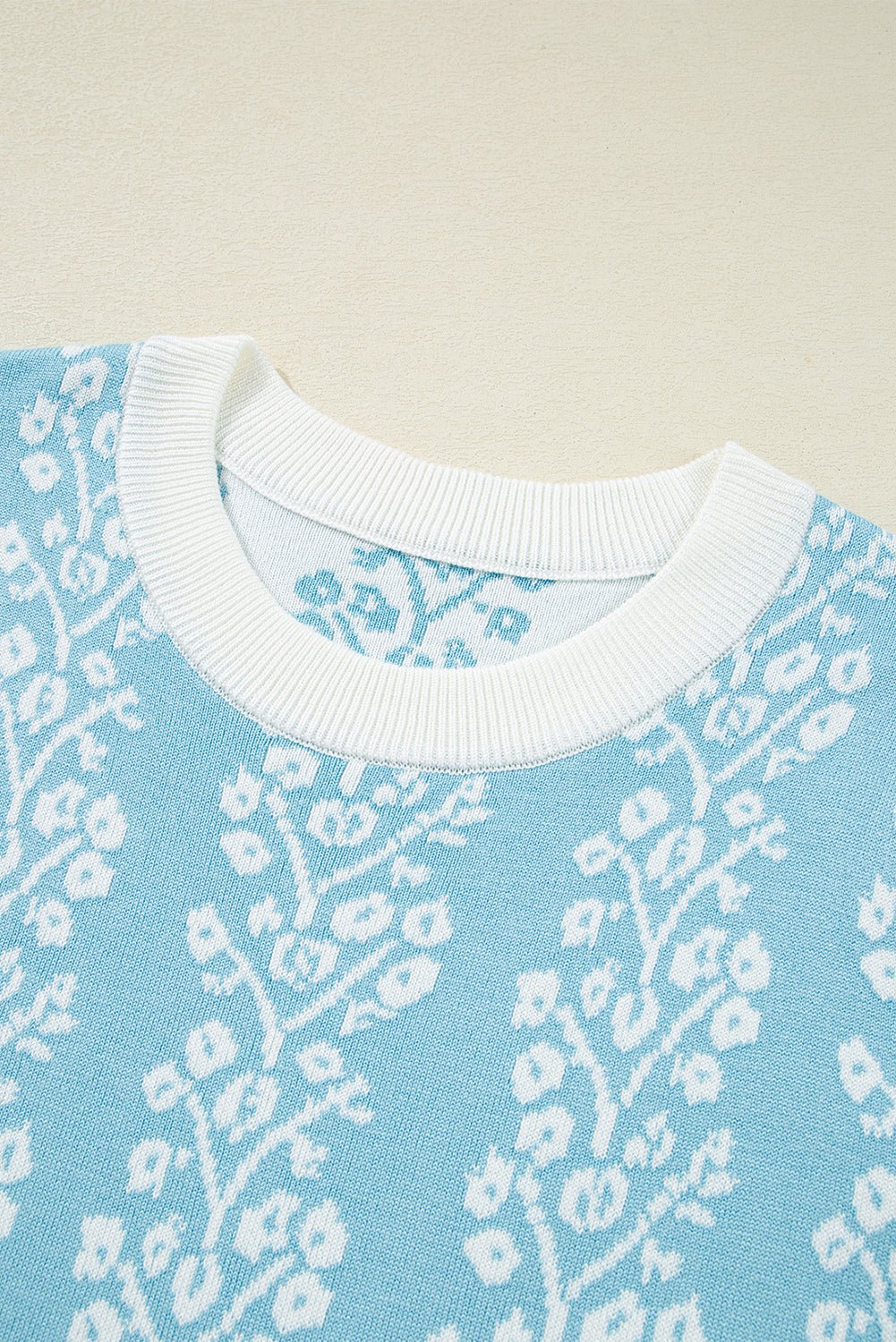 sky blue contrast trim floral crewneck knit top - MAD RUFFI