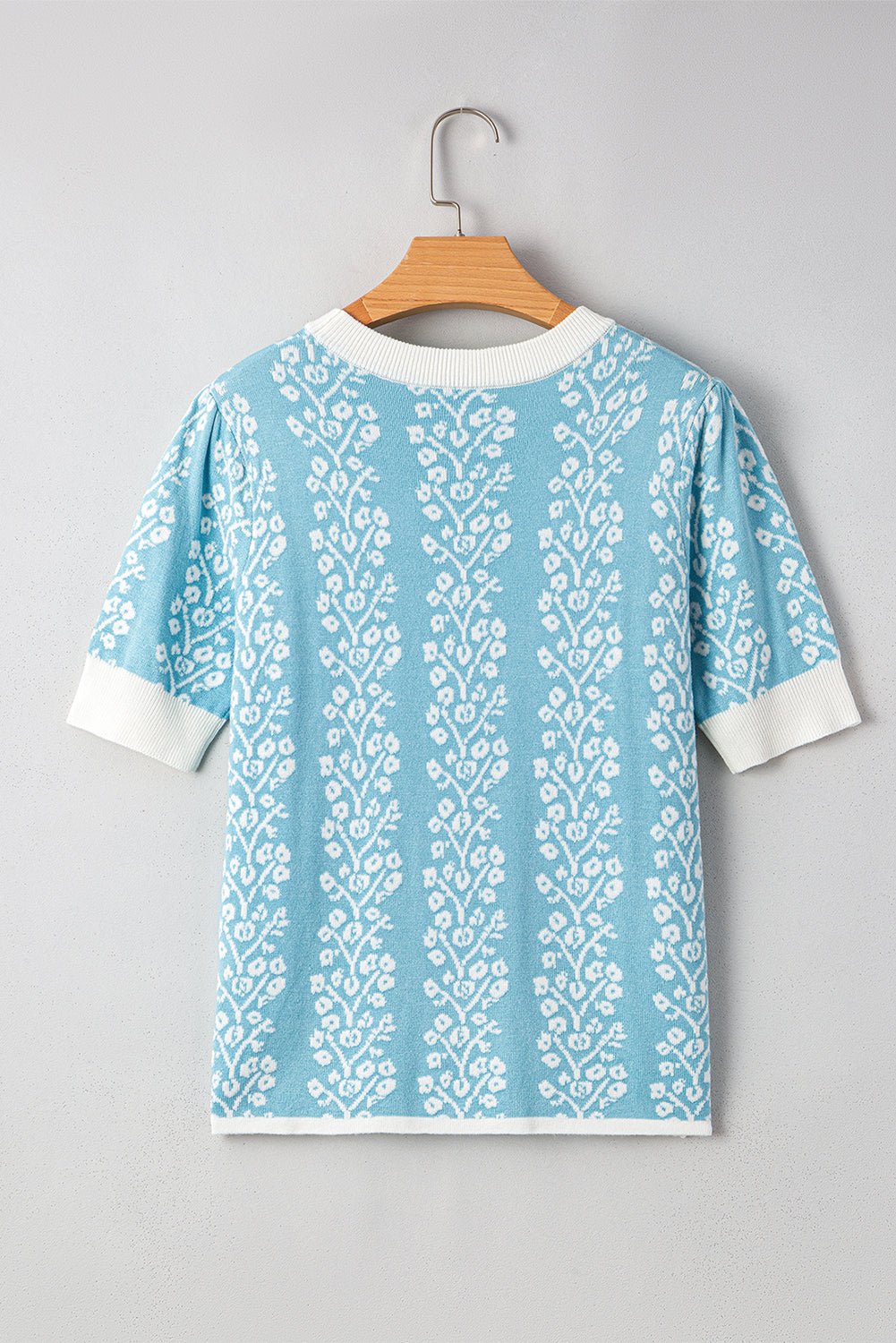 sky blue contrast trim floral crewneck knit top - MAD RUFFI