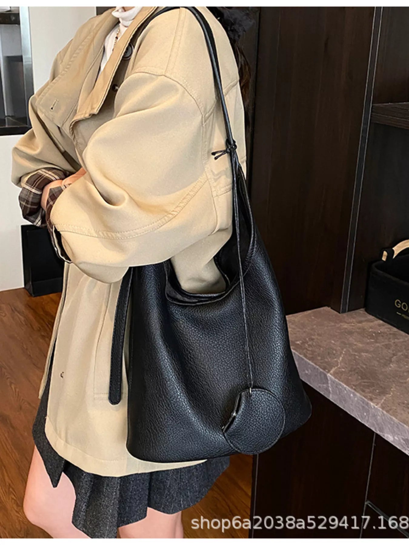 Solid Color Leather Handbag - MAD RUFFI