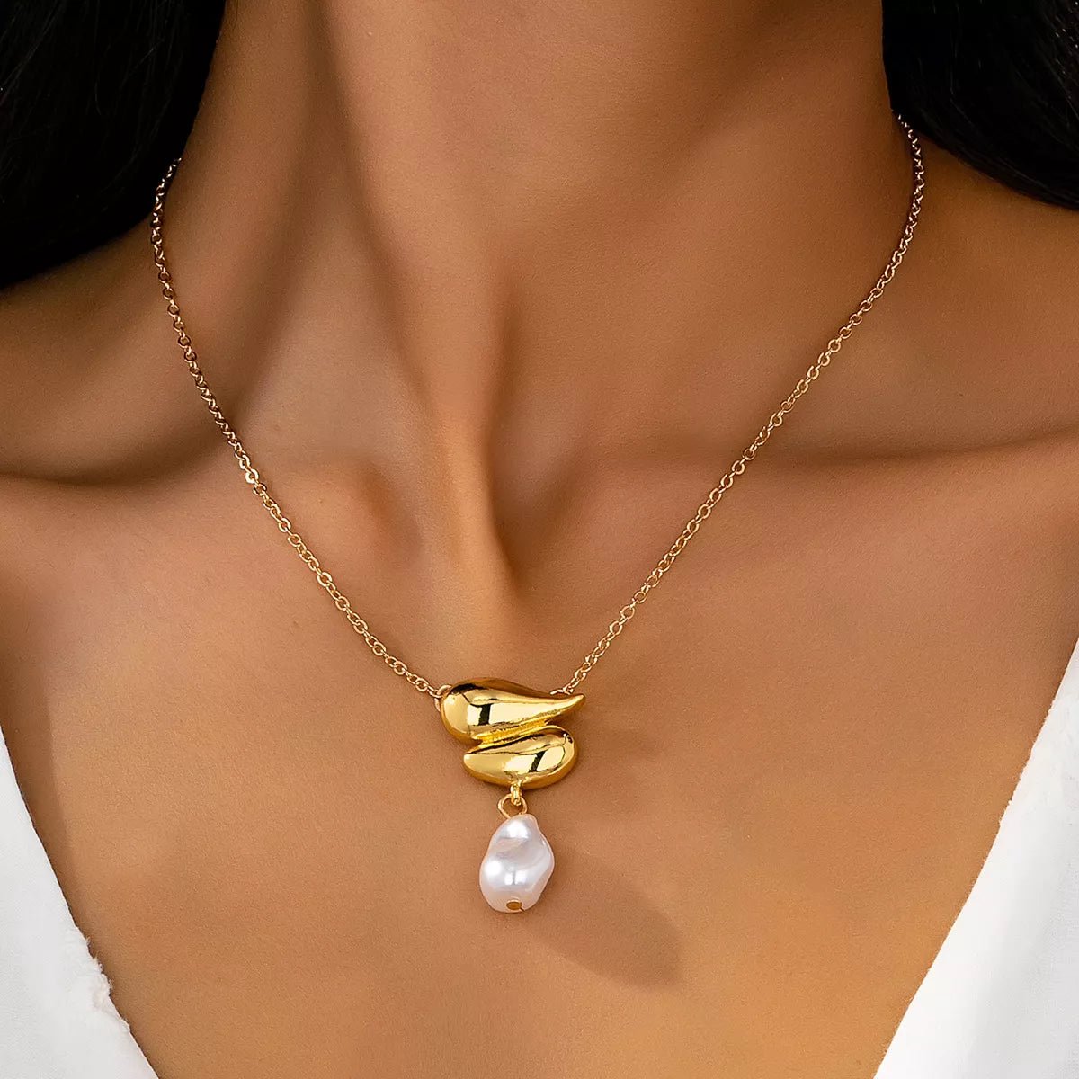 Synthetic Pearl 18K Gold - Plated Alloy Necklace - MAD RUFFI