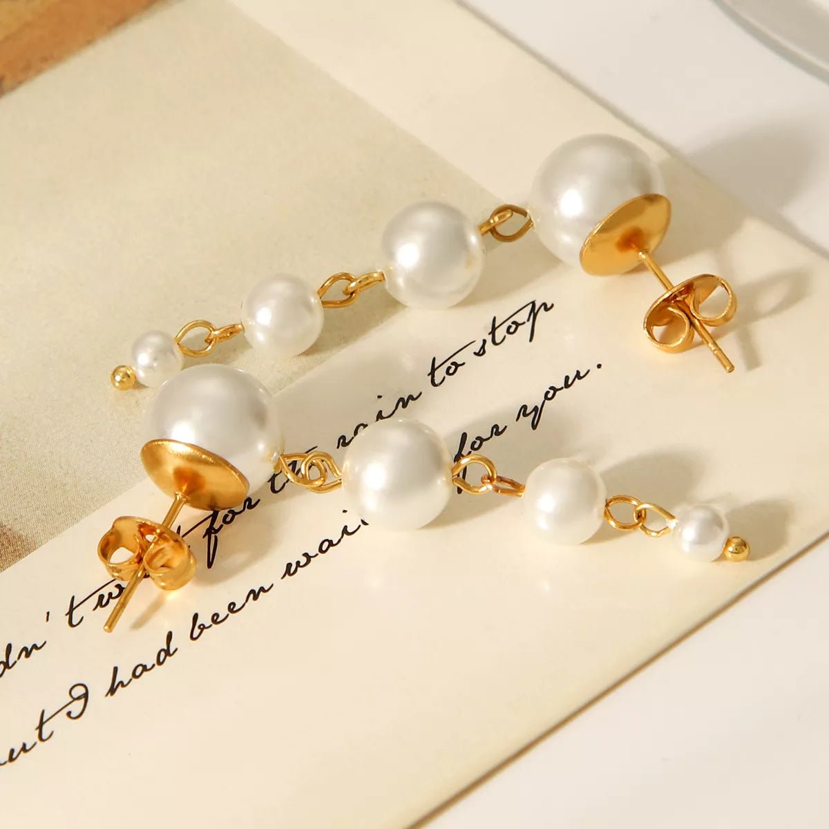 Synthetic Pearl Drop Chain Earrings with Gold Accents - MAD RUFFI