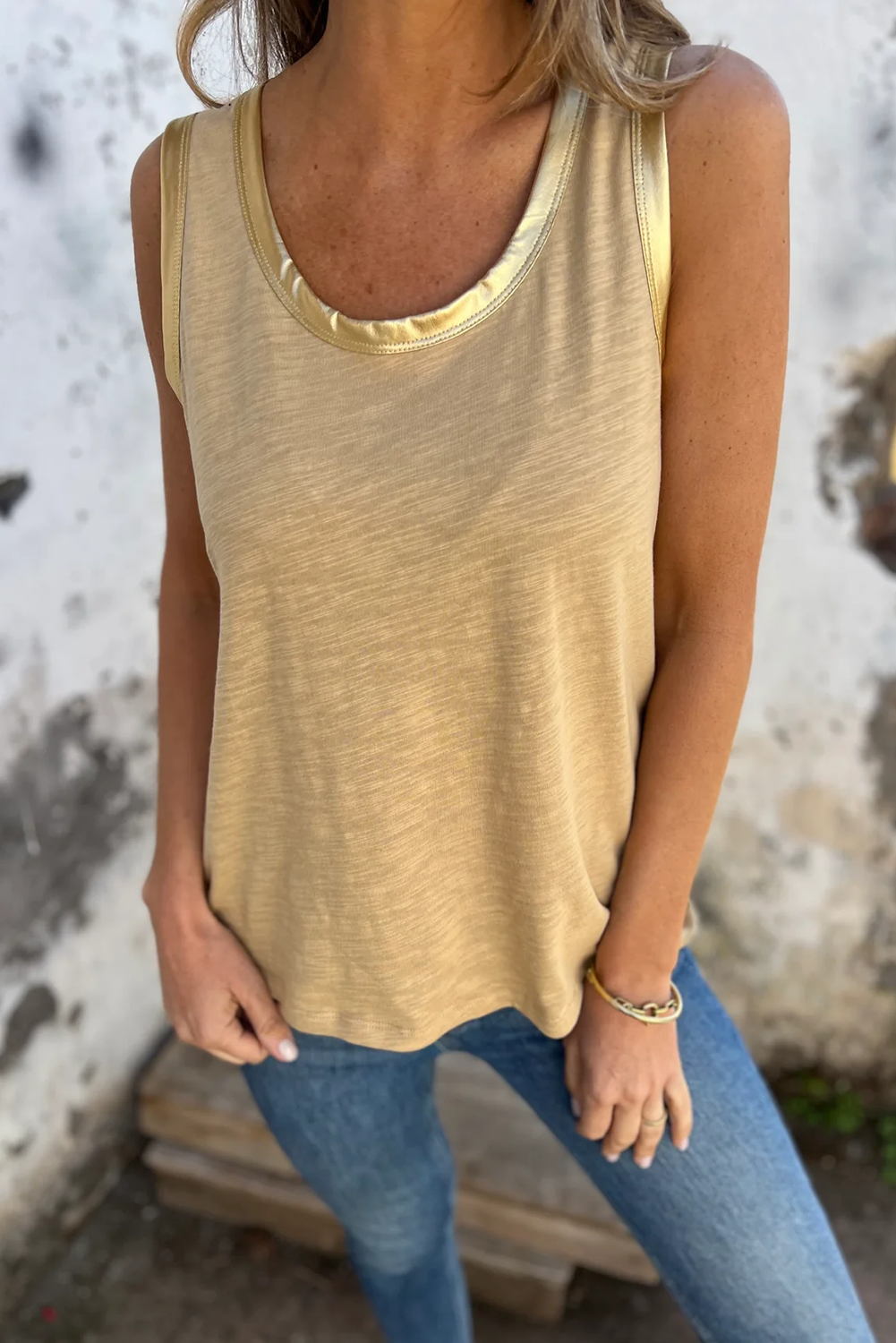 Tan Contrast Trim Round Neck Tank Top - Tank Tops