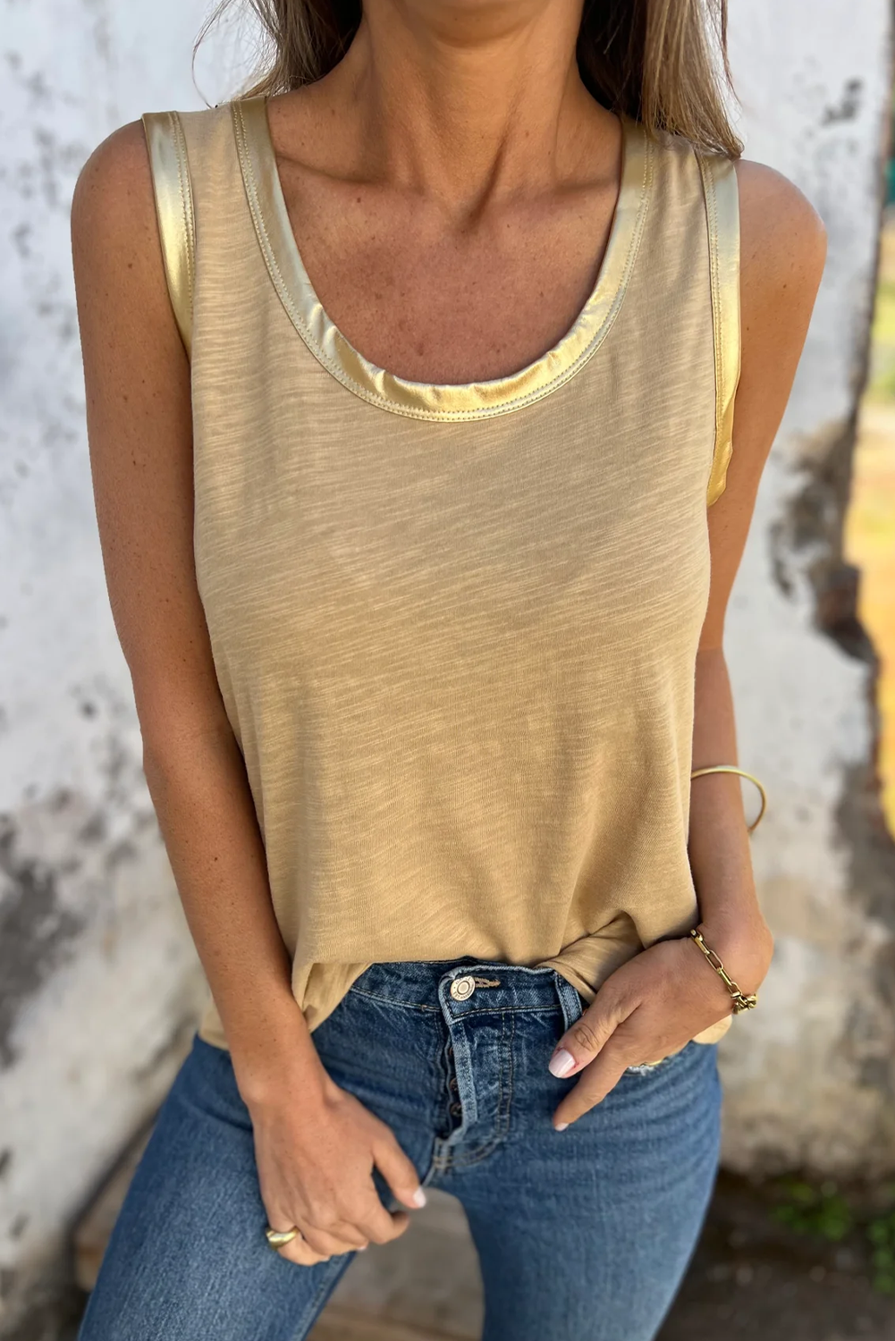 Tan Contrast Trim Round Neck Tank Top - Tank Tops