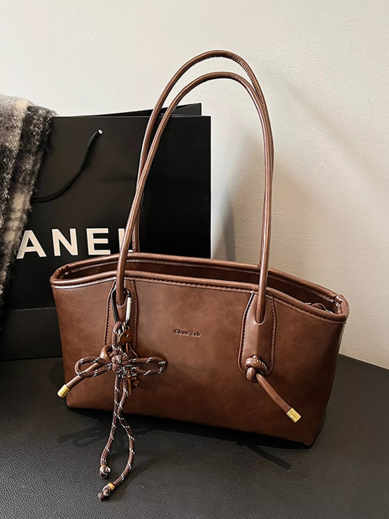 Vintage Style Leather Shoulder Bag - MAD RUFFI