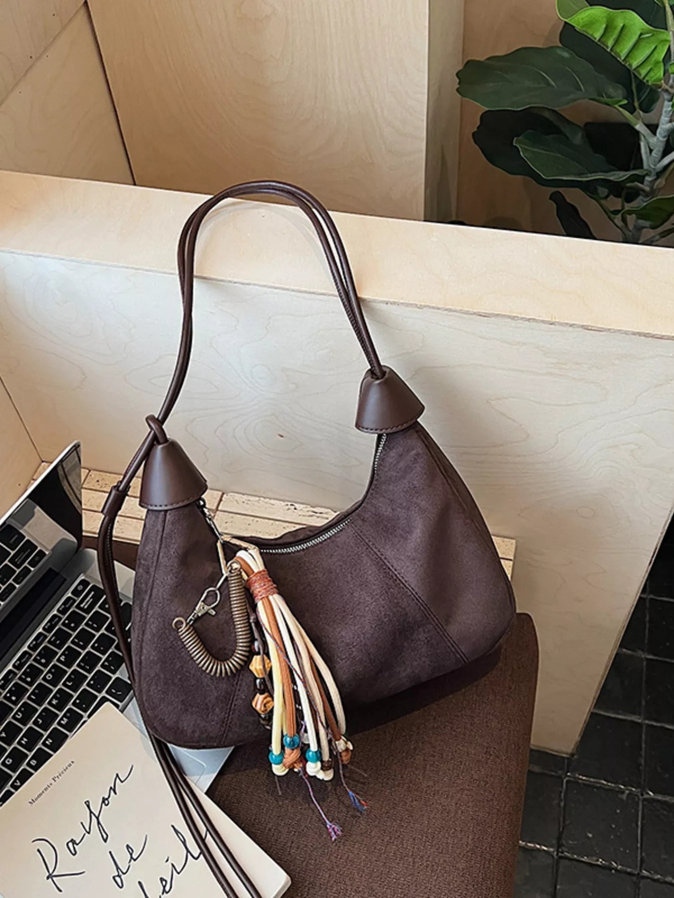 Vintage Suede Tassel Shoulder Bag - MAD RUFFI