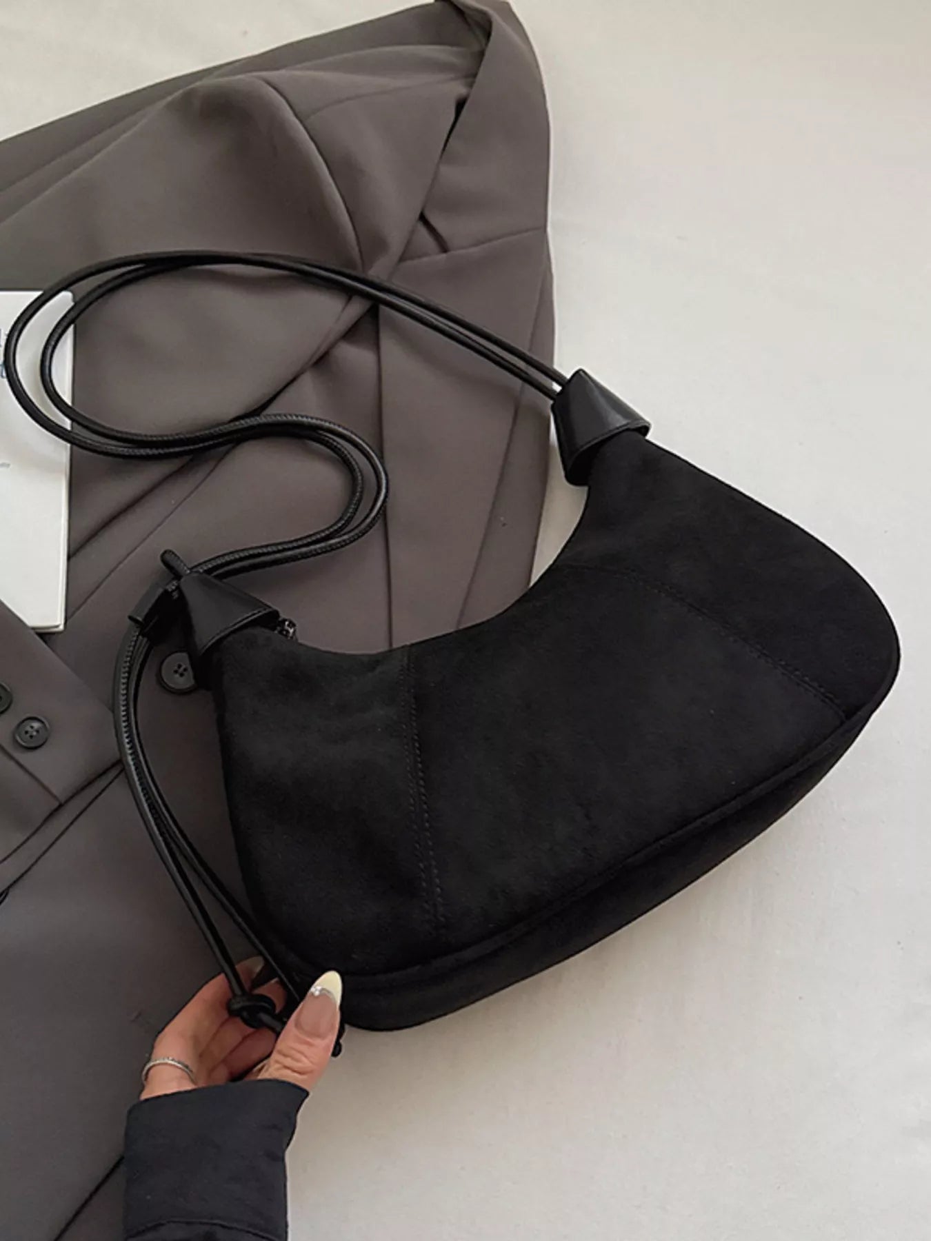 Vintage Suede Tassel Shoulder Bag - MAD RUFFI