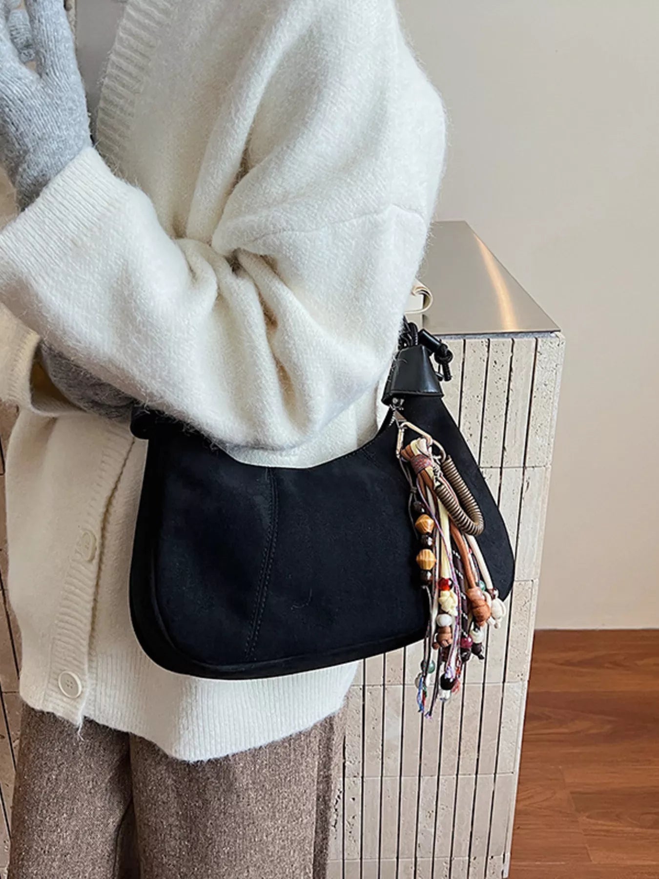 Vintage Suede Tassel Shoulder Bag - MAD RUFFI