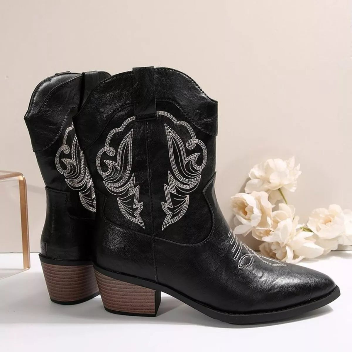 Western Cowboy Boots with Embroidered Design - MAD RUFFI