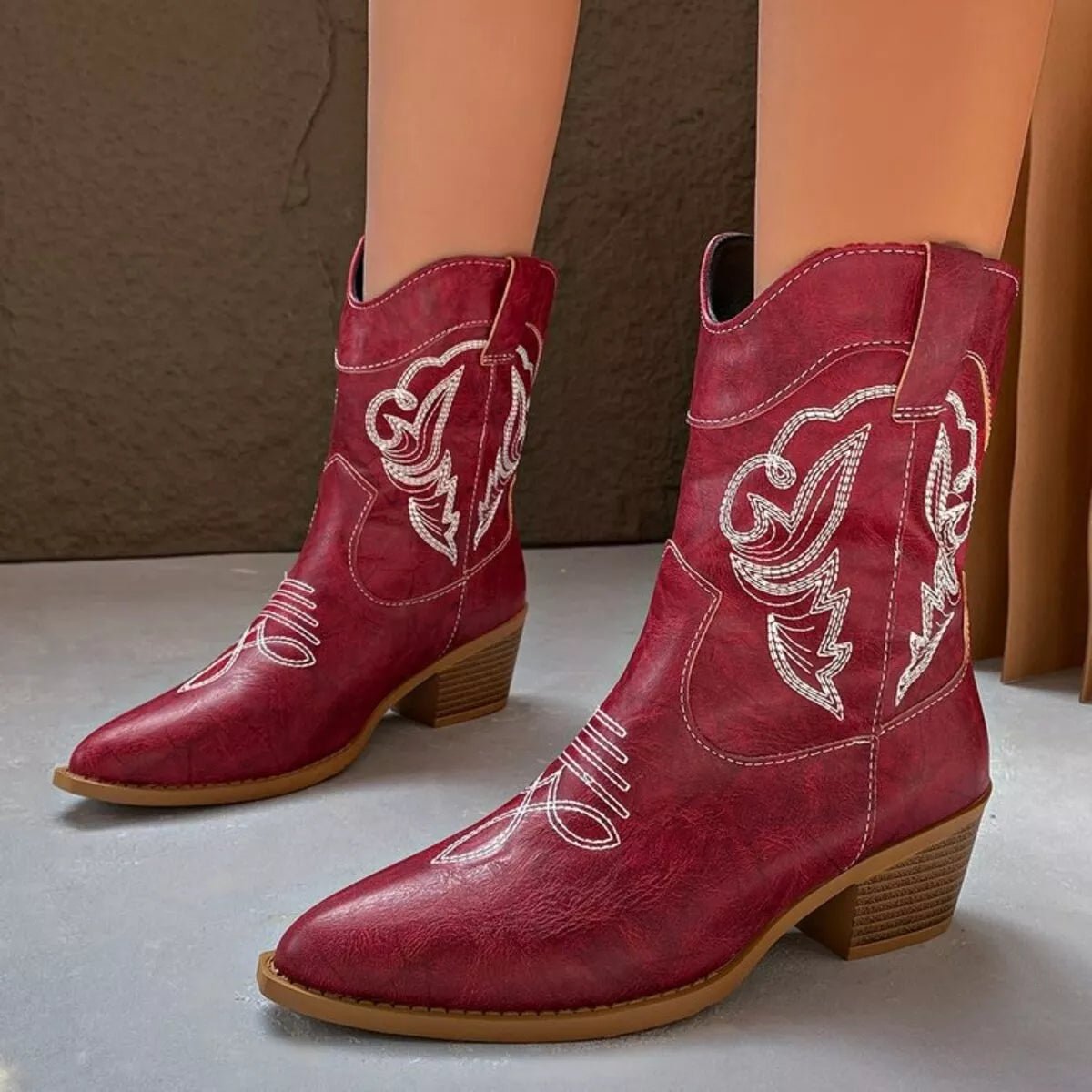 Western Cowboy Boots with Embroidered Design - MAD RUFFI