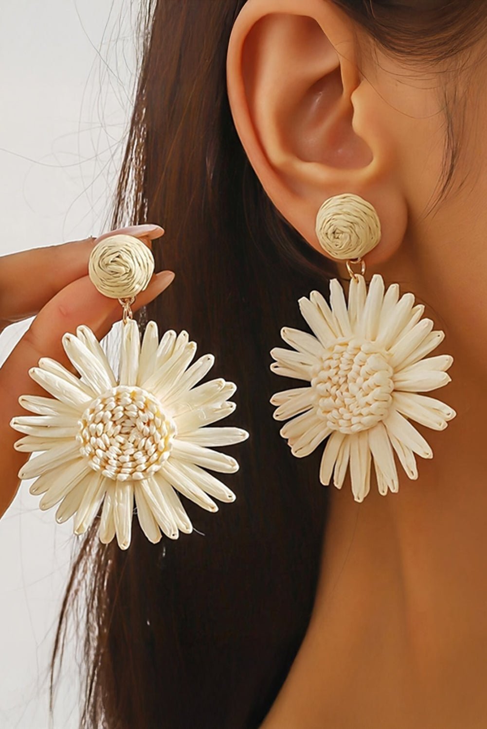 White Boho Flower Drop Earrings - MAD RUFFI