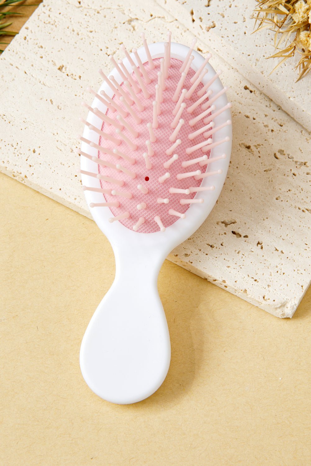 White Cute Bow Scalp Massage Comb - MAD RUFFI