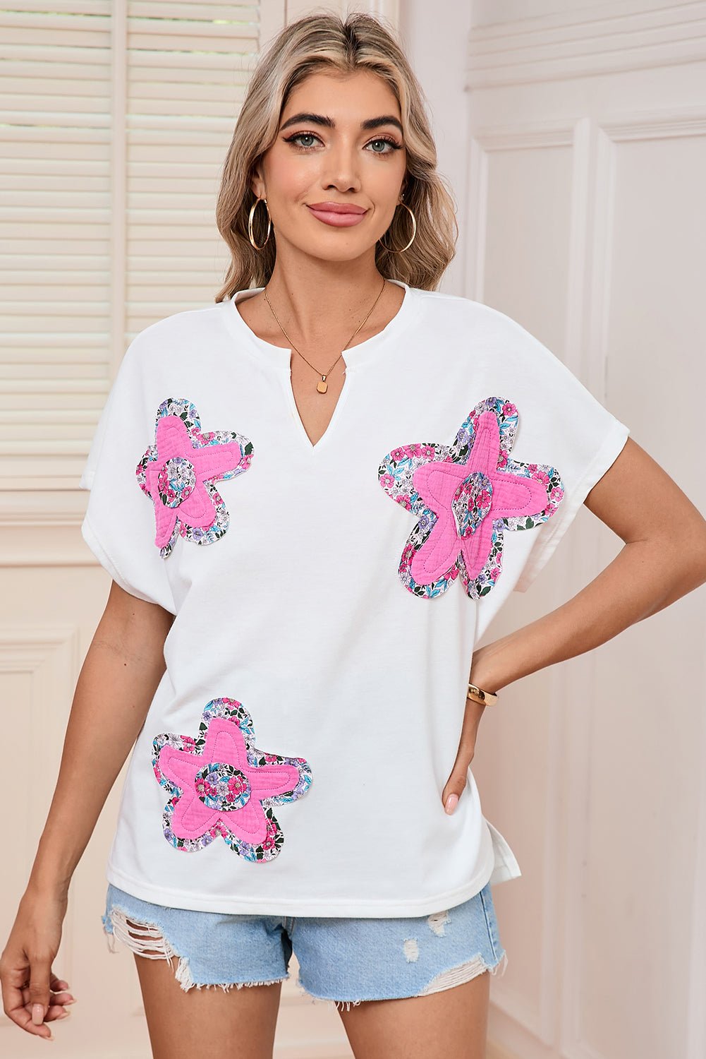 White Cute Floral Patch V - Neck Short Sleeve T-Shirt - MAD RUFFI