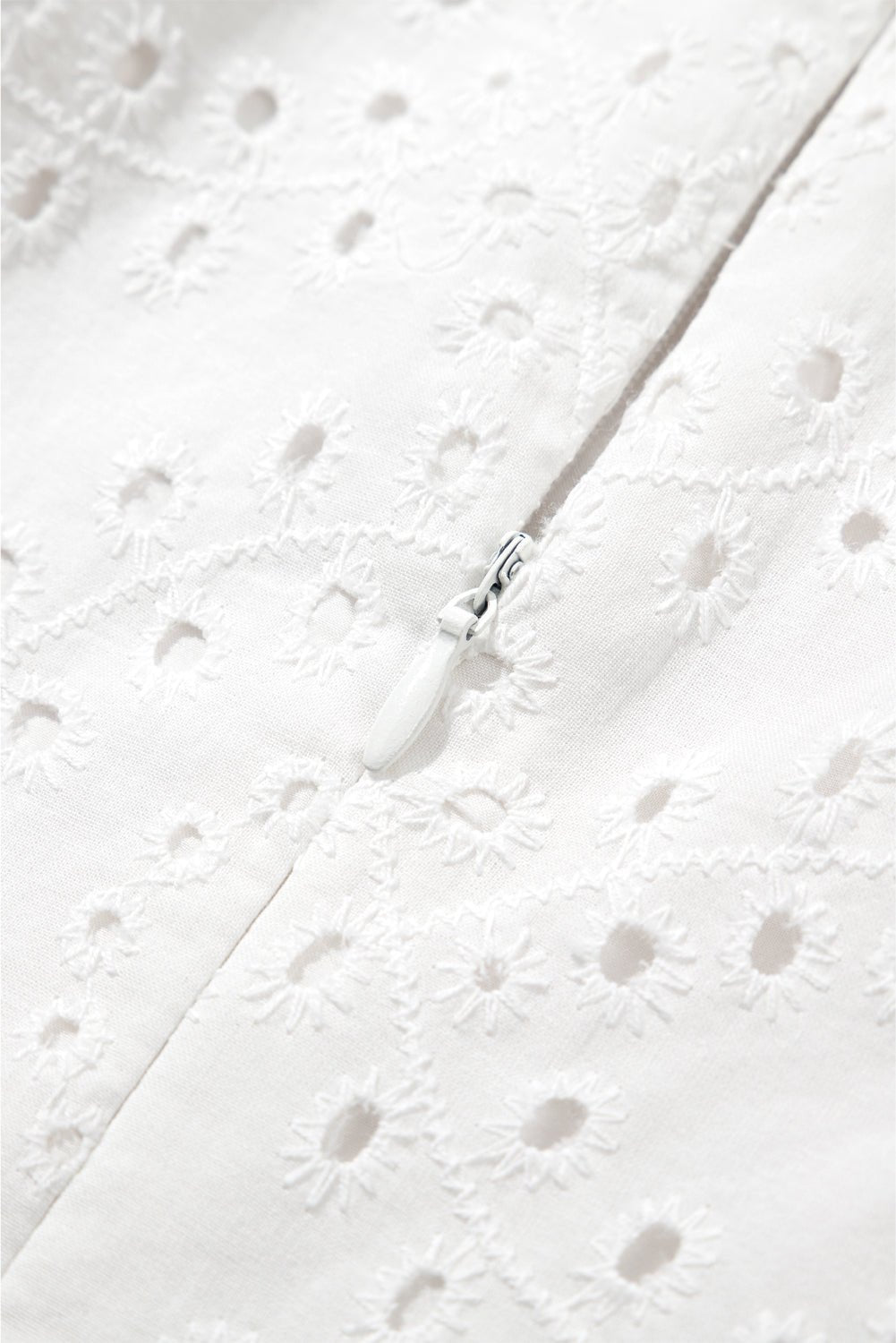 White Floral Eyelet Embroidered Sleeveless Shift Dress - MAD RUFFI