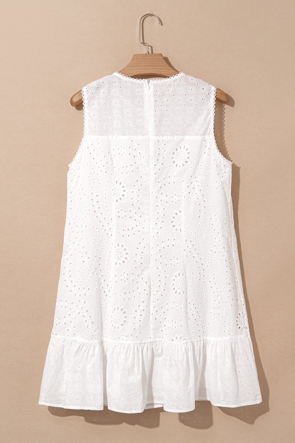 White Floral Eyelet Embroidered Sleeveless Shift Dress - MAD RUFFI