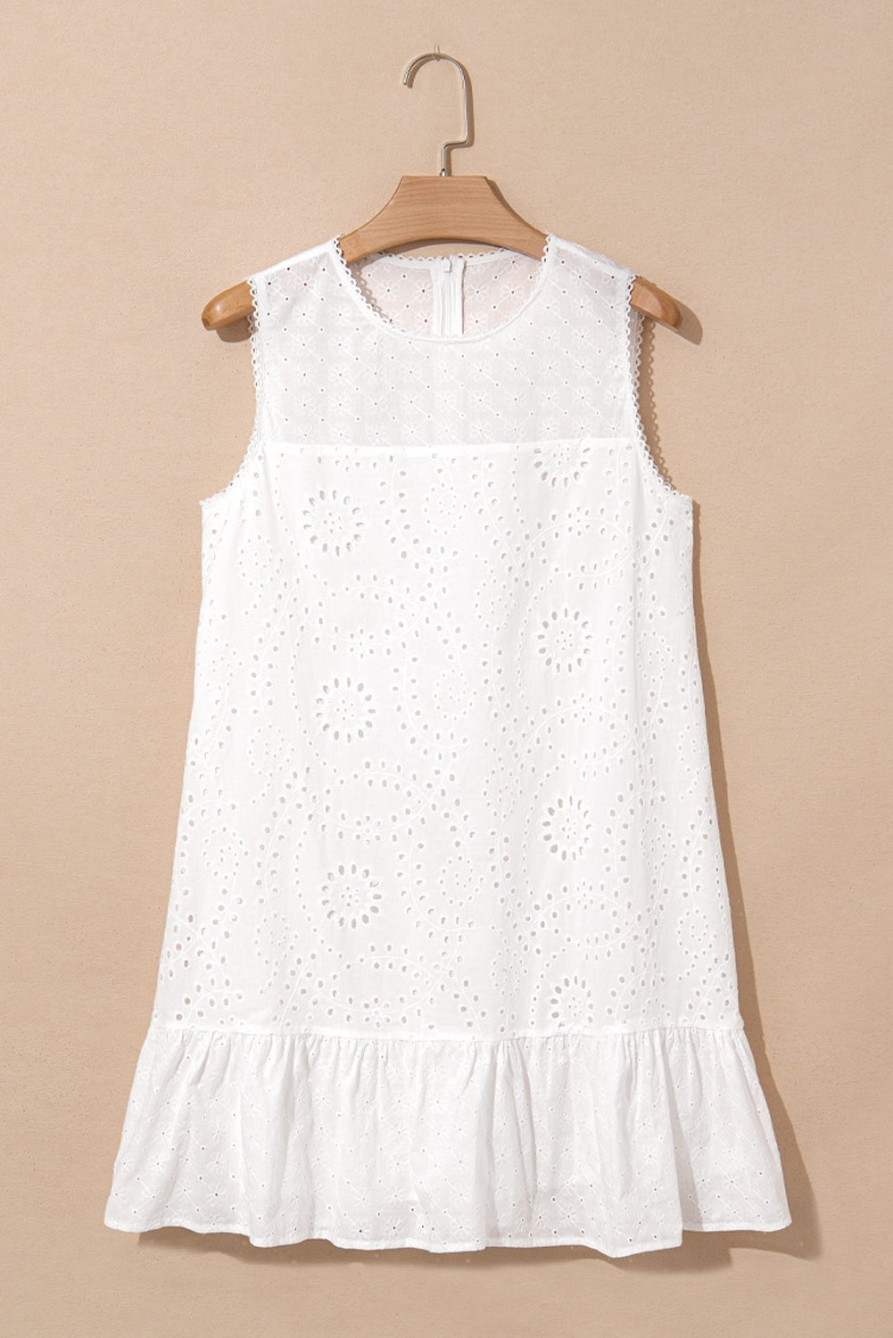 White Floral Eyelet Embroidered Sleeveless Shift Dress - MAD RUFFI