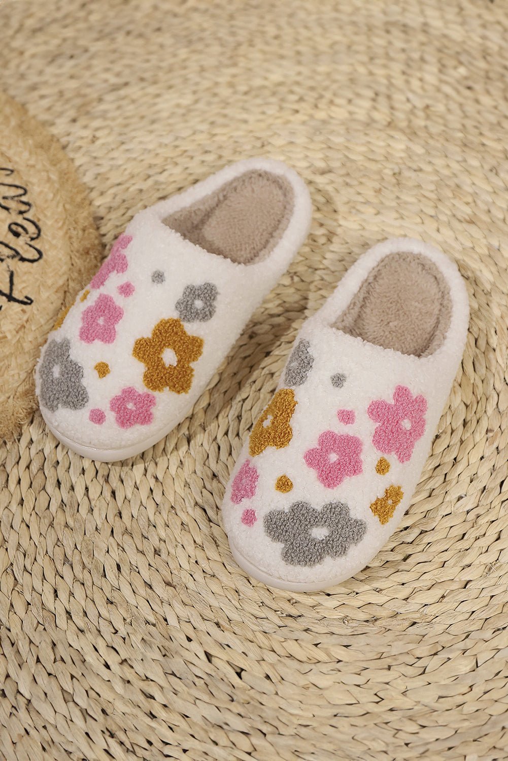 White Floral Fuzzy Winter Slippers - MAD RUFFI
