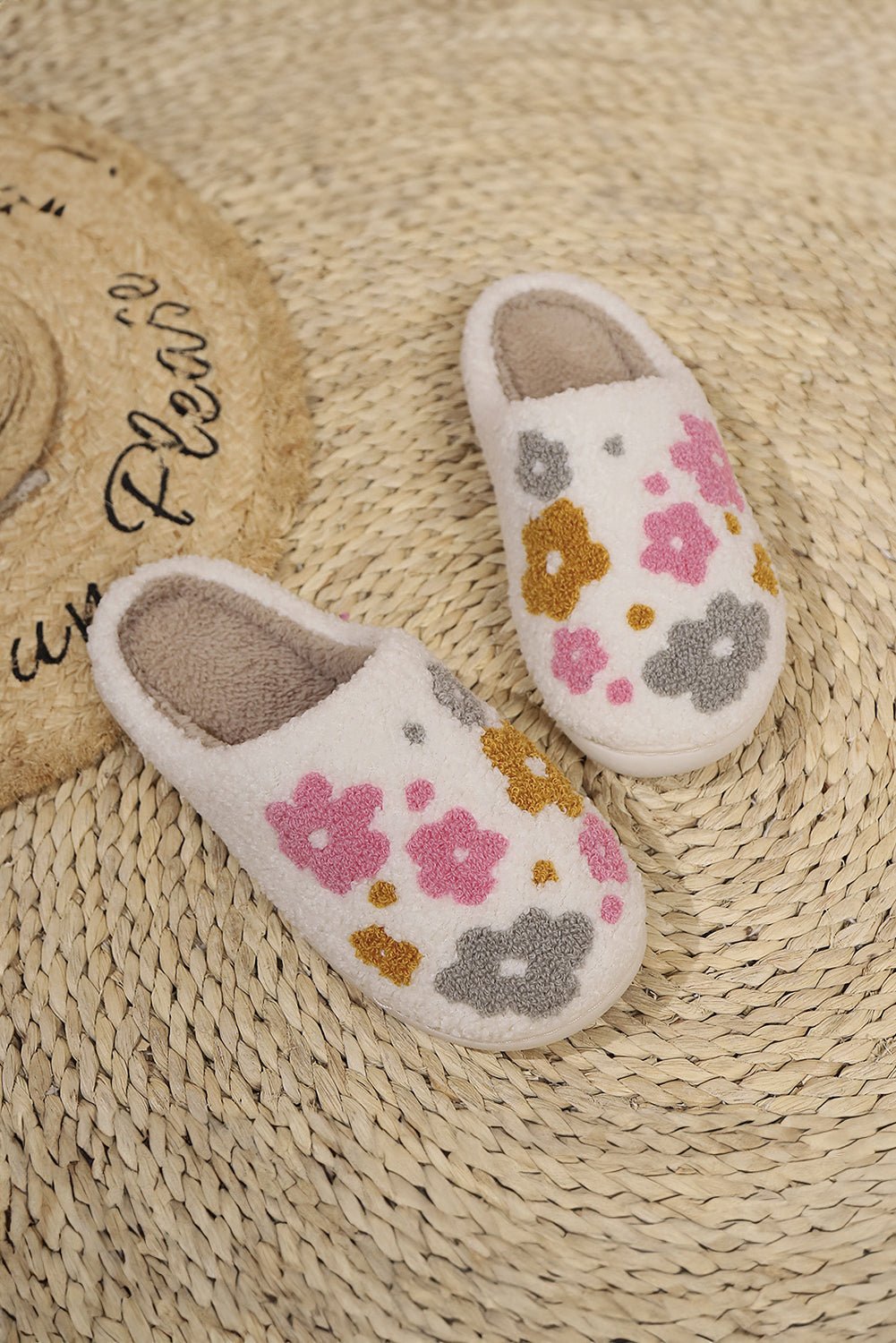 White Floral Fuzzy Winter Slippers - MAD RUFFI