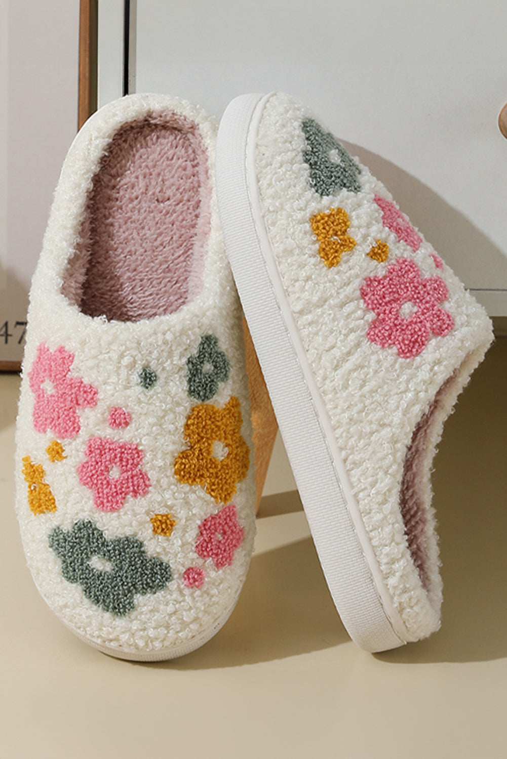 White Flower Pattern Slip On Plush Home Slippers - MAD RUFFI