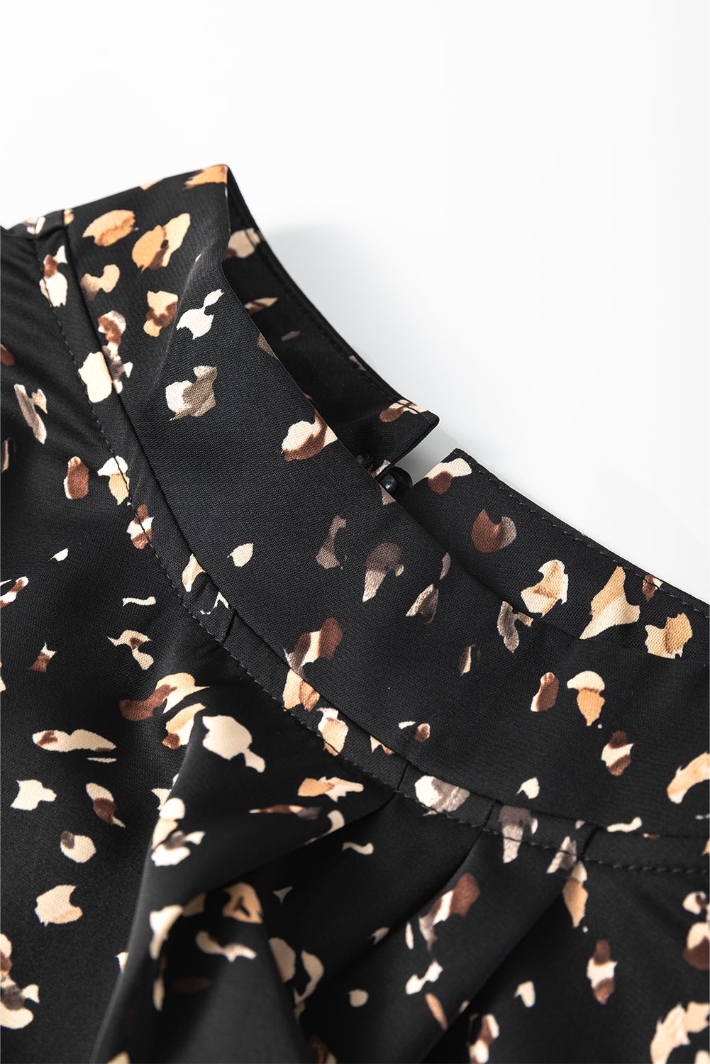 White Leopard Print Puff Sleeve Mock Neck Pleated Blouse - MAD RUFFI