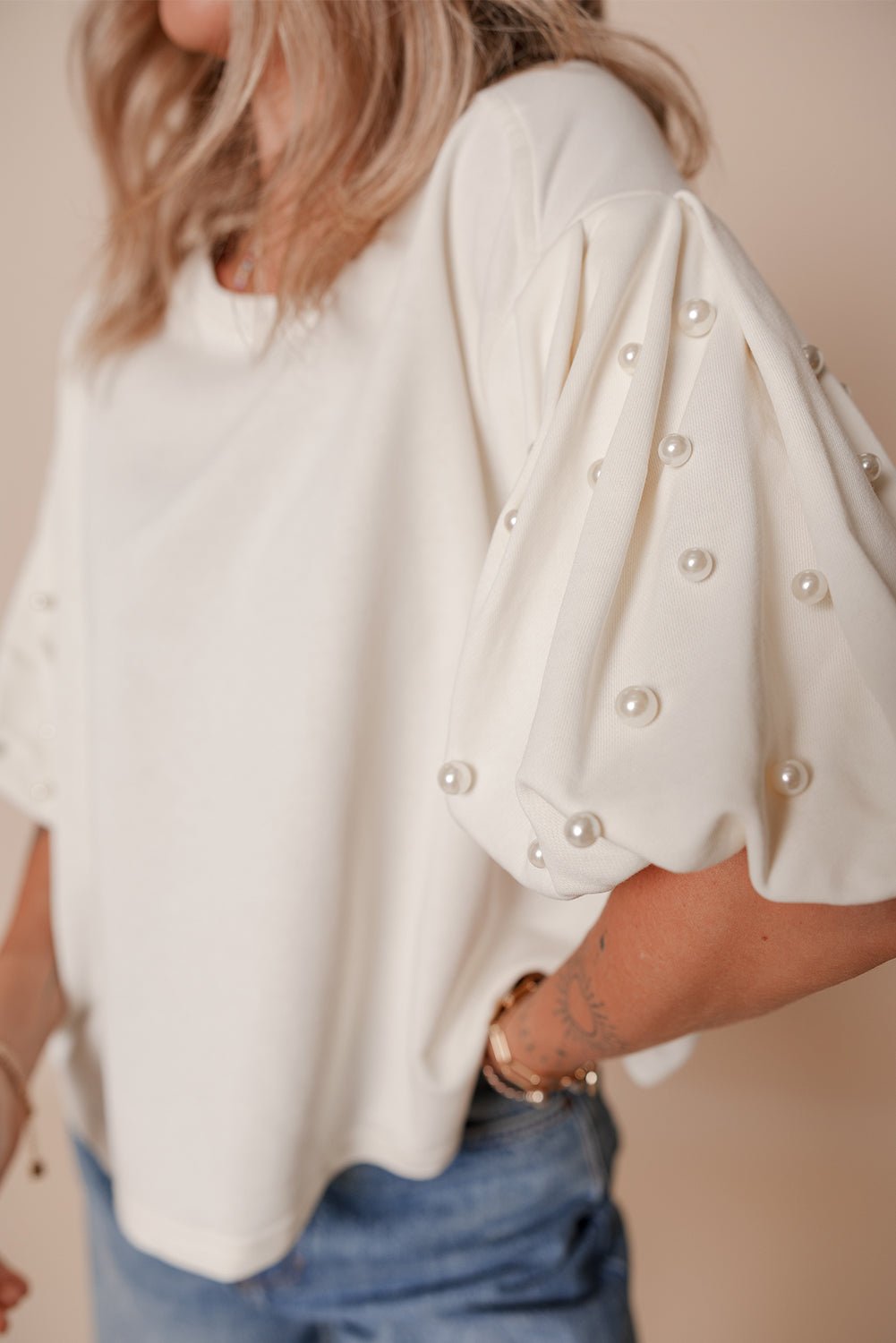 White Pearled Puff Sleeve Round Neck Loose Top - MAD RUFFI