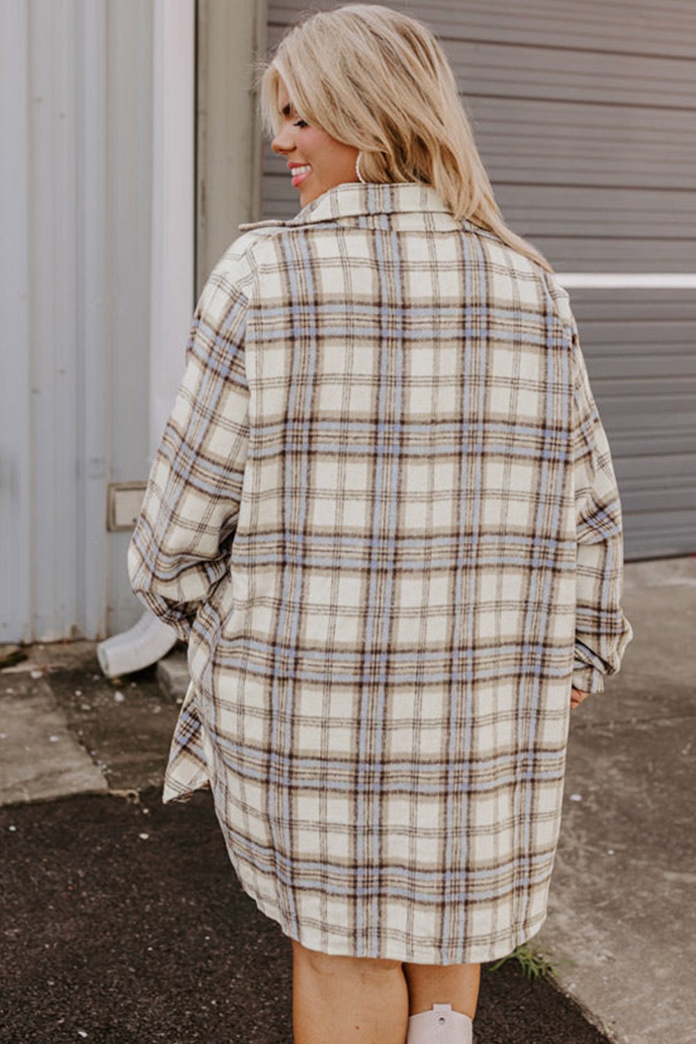 White Plaid Print Tunic Side Slits Plus Size Shacket - MAD RUFFI