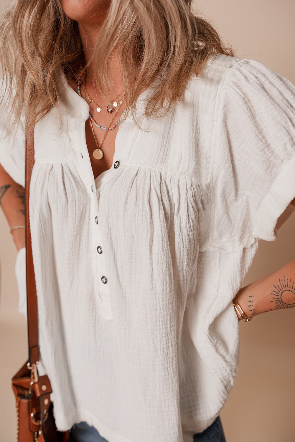 White Textured Short Sleeve Buttons Frayed Blouse - MAD RUFFI