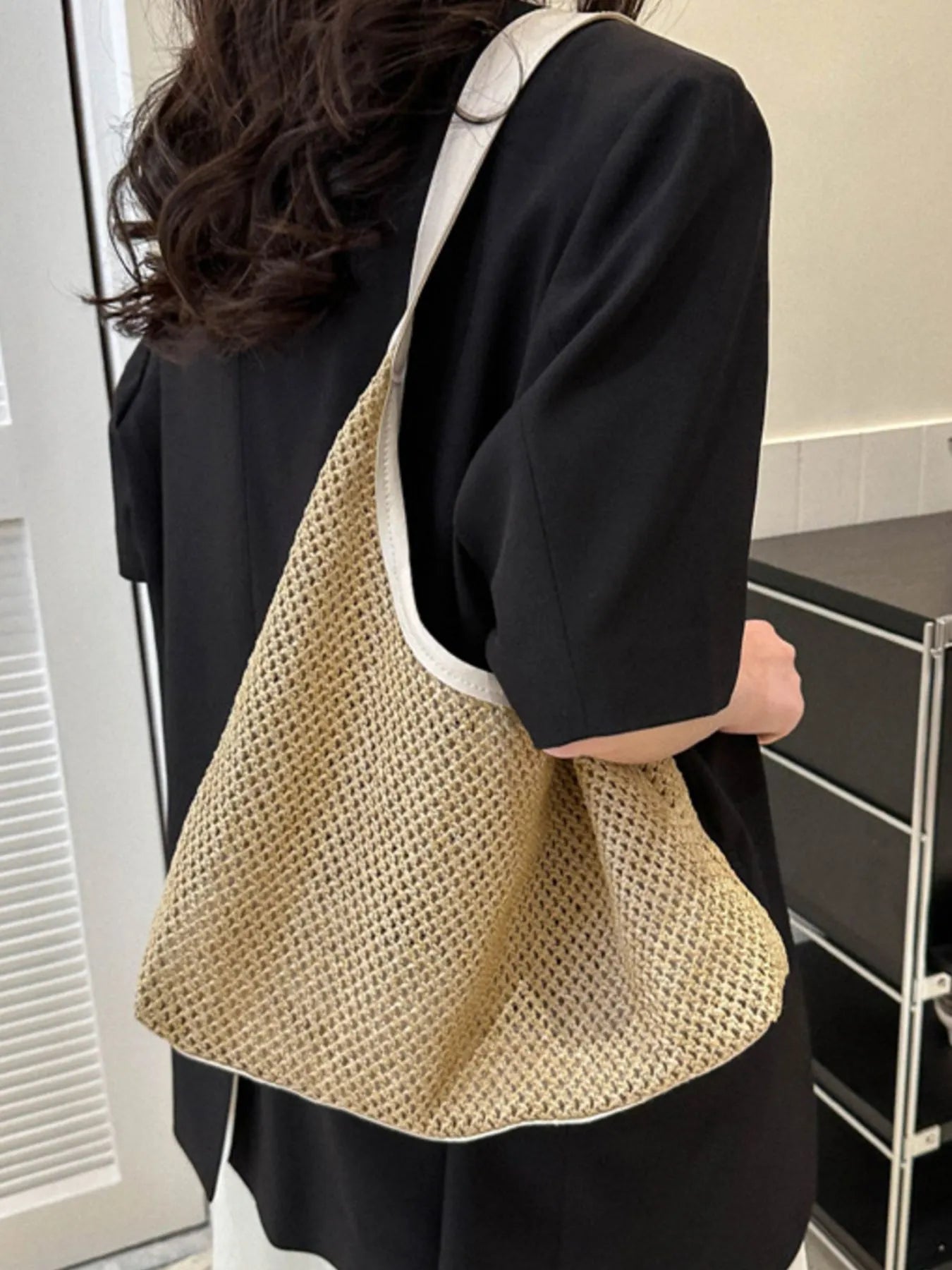 Woven Straw Shoulder Bag - MAD RUFFI