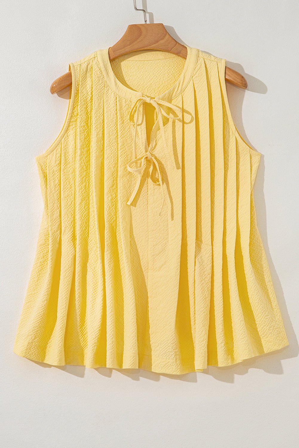 yellow cream bow tie notched neck pleated sleeveless top - MAD RUFFI